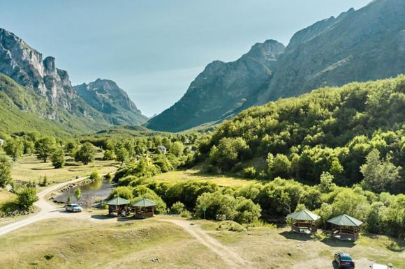 Ethno Katun Rosi Agrotourism Hotel Gusinje Luaran gambar